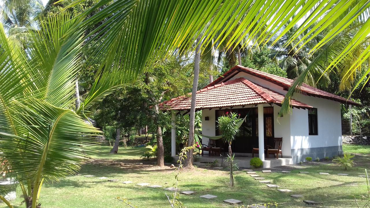 Chillenjoy Cabanas & Restaurant Тангалла Экстерьер фото